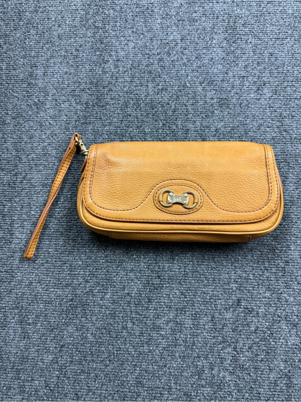 Michael Kors Tan Pebble Leather Wristlet Clutch Purse Horsebit Style Logo Clasp